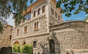 Can Severi Casa Con Historia En Besalu